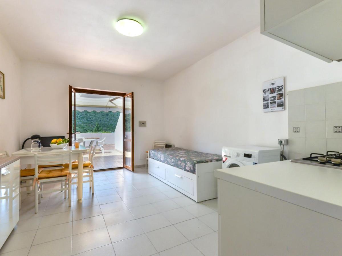 Apartment Cala Rossa-1 By Interhome Nisporto Екстериор снимка
